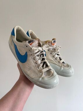 Vintage 1980 Nike Off-White Canvas Low-Top Sneakers All Court Blazer
